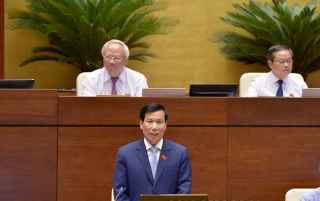 Bộ trưởng Bộ VHTTDL Nguyễn Ngọc Thiện trả lời chất vấn trước Quốc hội
