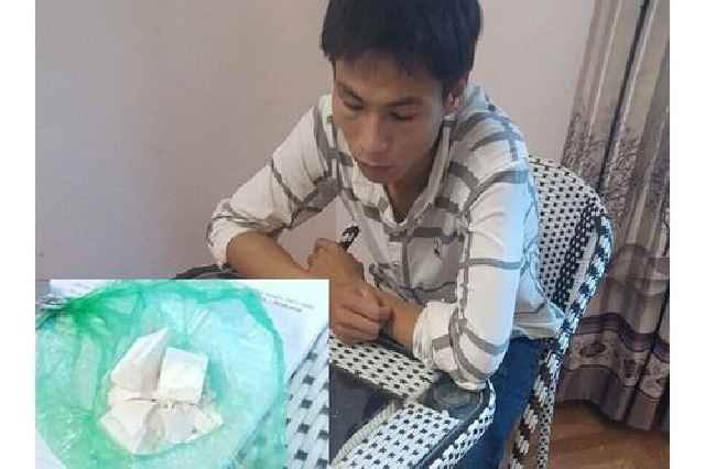 Đối tượng Mạch Văn Trí và tang vật