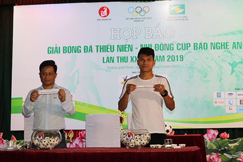 Họp báo Giải bóng đá Thiếu niên - Nhi đồng Cúp Báo Nghệ An năm 2019