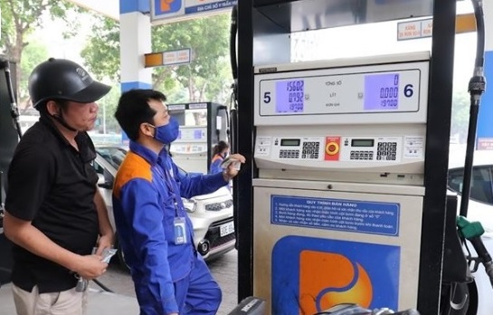Tăng cường kiểm tra, xử lý vi phạm trong kinh doanh xăng dầu