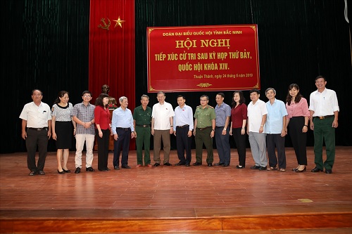 Bộ trưởng Tô Lâm tiếp xúc cử tri sau Kỳ họp thứ 7, Quốc hội khóa XIV tại huyện Thuận Thành, tỉnh Bắc Ninh