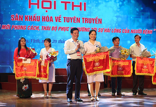 Sôi nổi Hội thi sân khấu hóa của ngành y tế