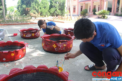 Từ rác thải đến đường hoa bảo vệ môi trường