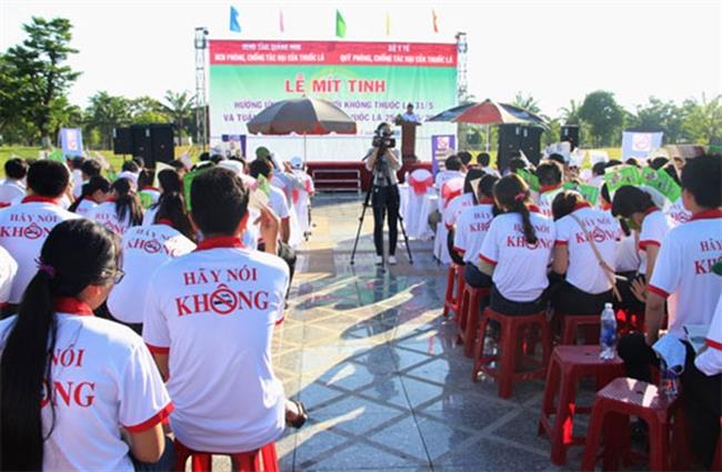 Tuyên truyền về tác hại thuốc lá trong trường học.
