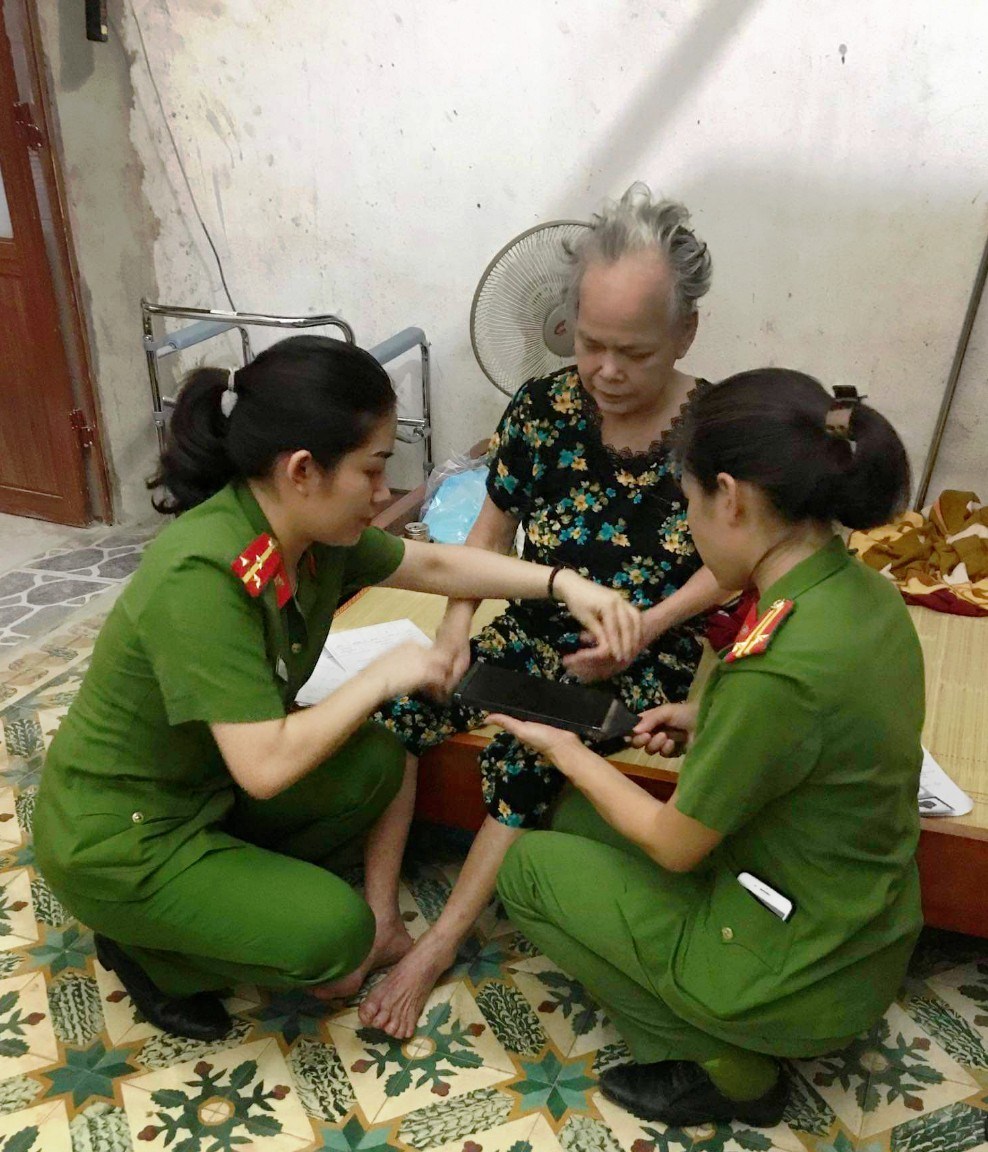  Làm CMND cho thương binh và thân nhân