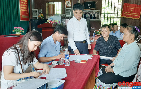 Ngăn chặn di cư tự do và kết hôn không giá thú vùng biên giới