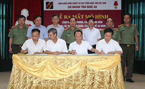Ra mắt mô hình tự xây, tự quản, tự bảo vệ về ANTT tại Ngân hàng NN và PTNT Nghệ An