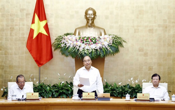 Thủ tướng chỉ đạo quyết tâm vượt khó, hoàn thành các chỉ tiêu năm 2019