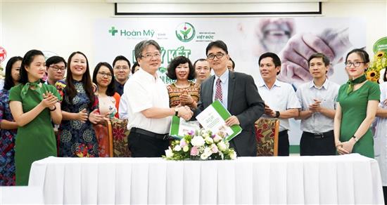 Bệnh viện Quốc tế Vinh hợp tác chuyên môn toàn diện với Bệnh viện Hữu nghị Việt Đức Hà Nội