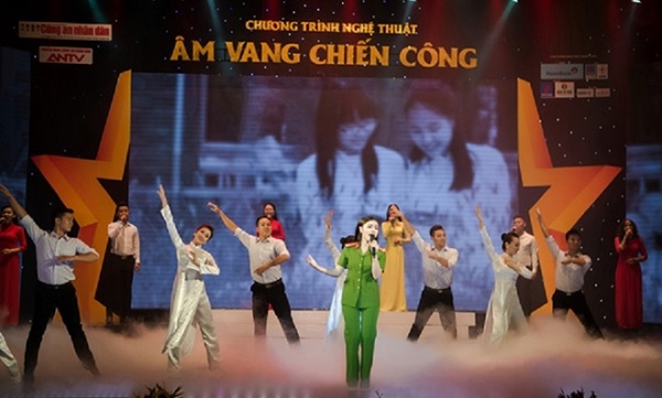Ngợi ca và tri ân người chiến sĩ Công an