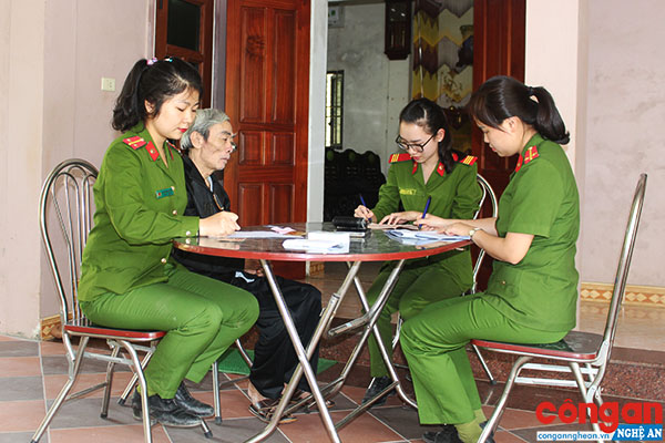 Tạo điều kiện để phụ nữ Nghệ An cống hiến, khẳng định vị thế
