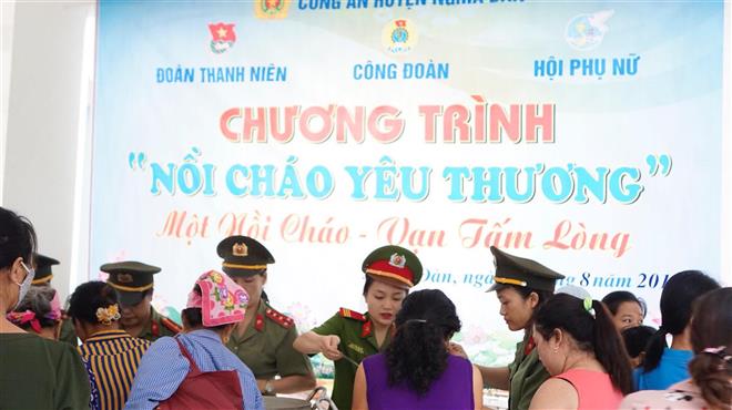 300 suất ăn đến với bệnh nhân
