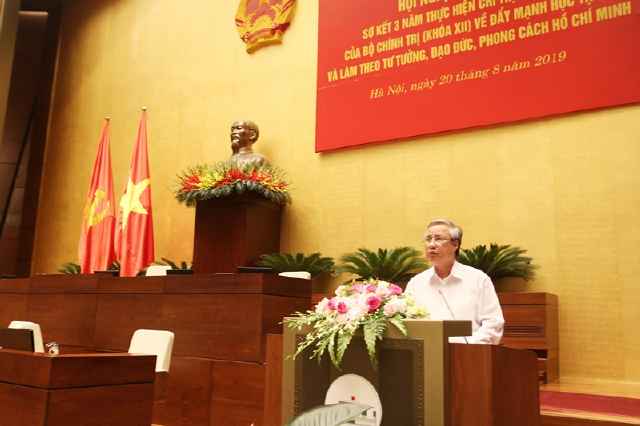 Chuyển nhận thức thành hành động cụ thể, định lượng kết quả trong học và làm theo Bác