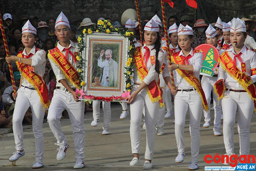 Nghi thức duyệt đội - nét đẹp truyền thống