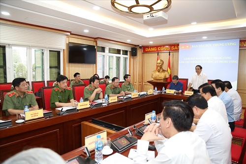 Đồng chí Phạm Minh Chính phát biểu tại buổi làm việc.