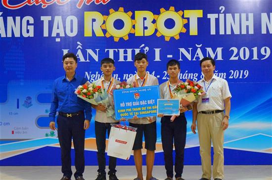 86 thí sinh tham dự Cuộc thi 'Sáng tạo Robot tỉnh Nghệ An lần thứ nhất năm 2019'