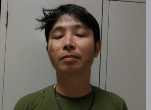 Dùng kéo đâm vợ trọng thương do ghen tuông