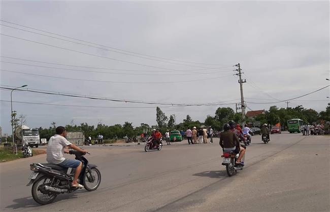 Cần lắp đặt đèn tín hiệu giao thông tại ngã tư đường 35 m