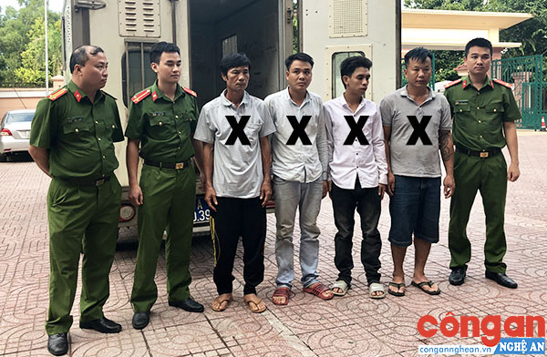Bắt 6 đối tượng trốn nã ở phía Nam về quy án
