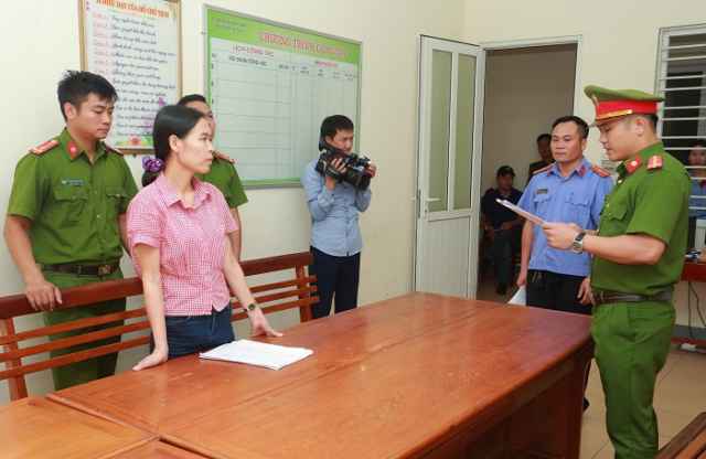 Hà Tĩnh: Khởi tố nữ giáo viên lừa đảo chạy việc