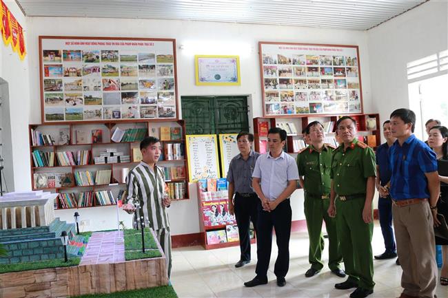 Phối hợp tạo sân chơi lành mạnh cho phạm nhân