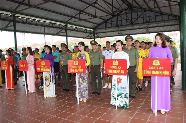 Khai mạc giải bóng đá cụm thi đua số 5 – Bộ Công an