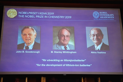 Nobel Hóa học 2019 vinh danh 'lợi ích vĩ đại nhất đối với nhân loại'