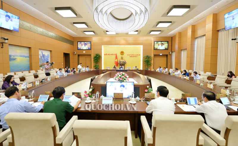 Ủy ban Thường vụ Quốc hội xem xét công tác nhân sự