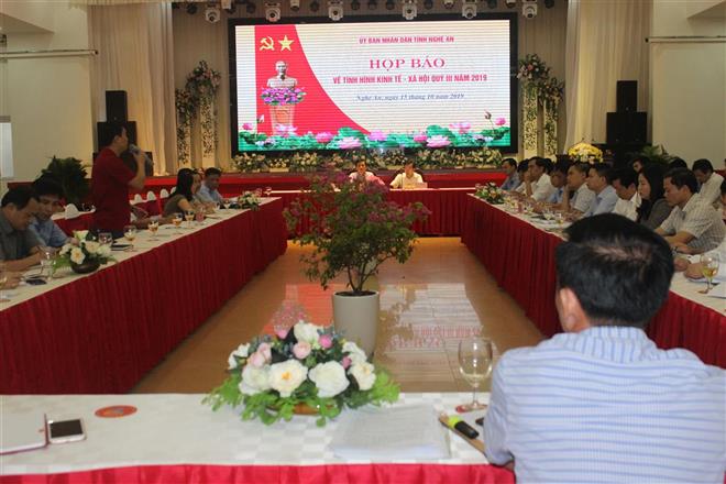 UBND tỉnh Họp báo về tình hình KT-XH quý III năm 2019