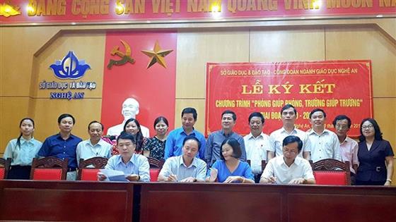 Ký kết 'phòng giúp phòng, trường giúp trường'