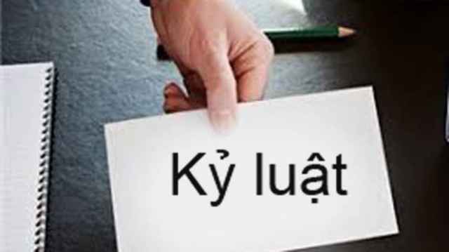 Bố trí cán bộ sau khi bị kỷ luật: 'Không ai đánh người chạy lại'?