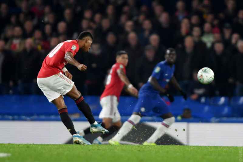 Rashford ghi siêu phẩm, Chelsea 'nợ chồng thêm nợ'