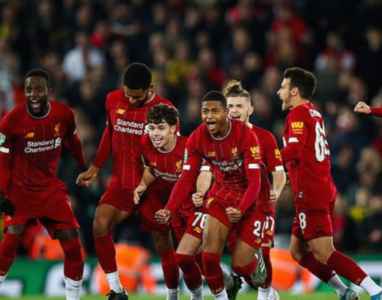 Liverpool thắng nghẹt thở Arsenal sau màn rượt đuổi điên rồ