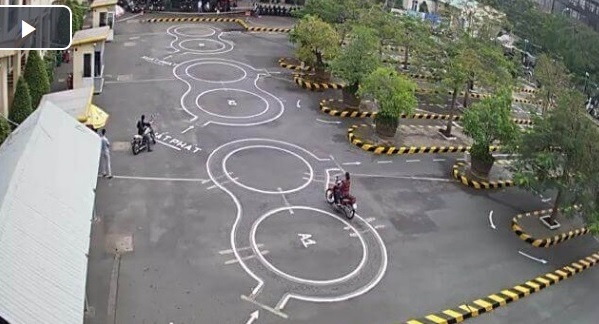 Học đạo đức khi thi bằng lái xe ô tô