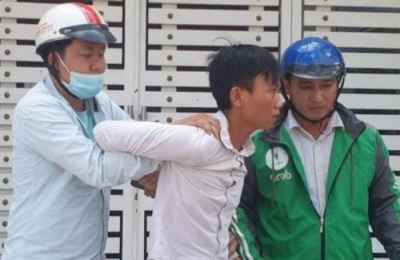 Thu 1.000 đao, kiếm trong đường dây buôn hung khí từ phía Bắc vào Sài Gòn