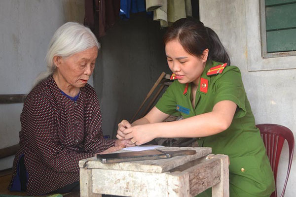 Nhiều biện pháp thúc đẩy cải cách hành chính tại Công an TP Vinh