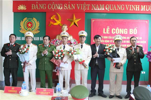 Lễ công bố Quyết định về điều động Công an chính quy đảm nhiệm các chức danh Công an xã