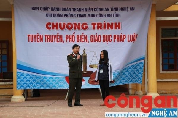 Ngăn chặn ma túy học đường