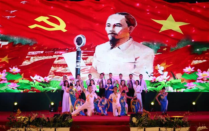 Dạ hội Thanh niên 'Sáng mãi phẩm chất Bộ đội cụ Hồ'