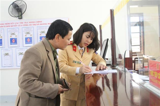 Nhiều giải pháp đảm bảo tình hình TTATGT trên địa bàn TX Hoàng Mai