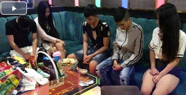 Nhiều khách dương tính ma túy trong quán karaoke