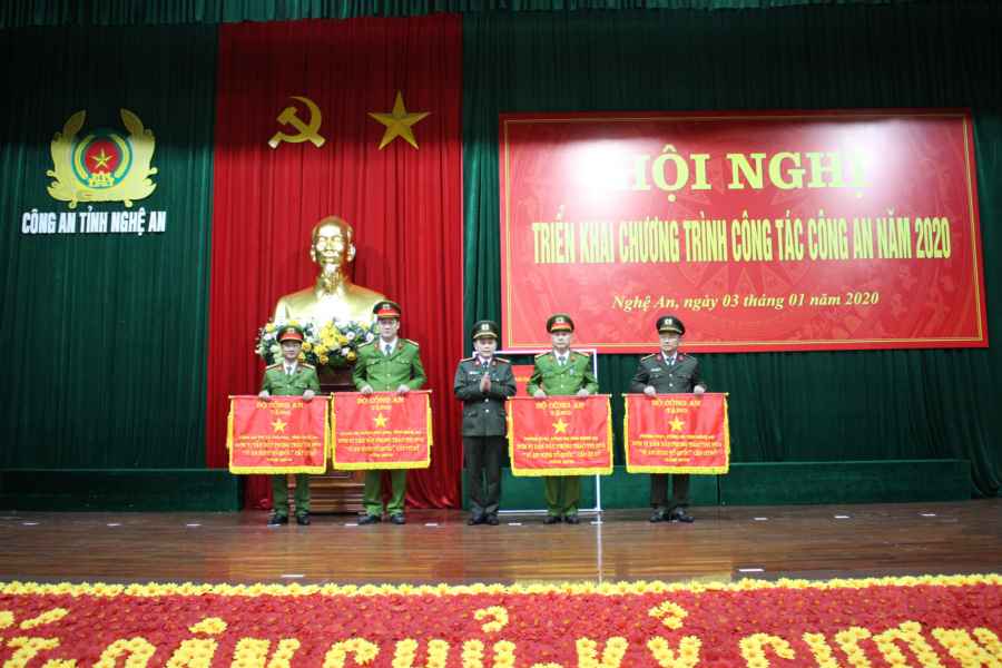 Công an Nghệ An triển khai công tác năm 2020