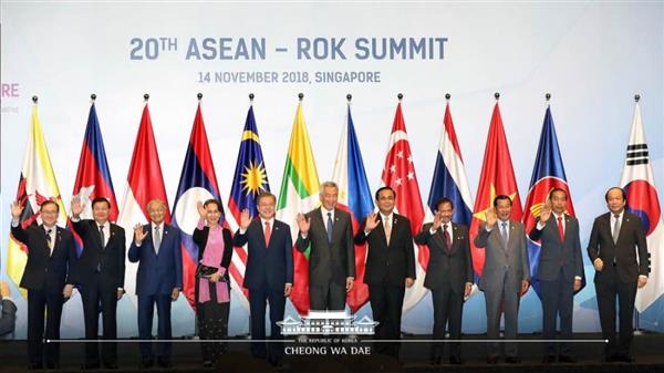 Nhật Bản, Hàn Quốc, Trung Quốc cùng ASEAN thiết lập Cơ chế Hợp tác liên ngân hàng