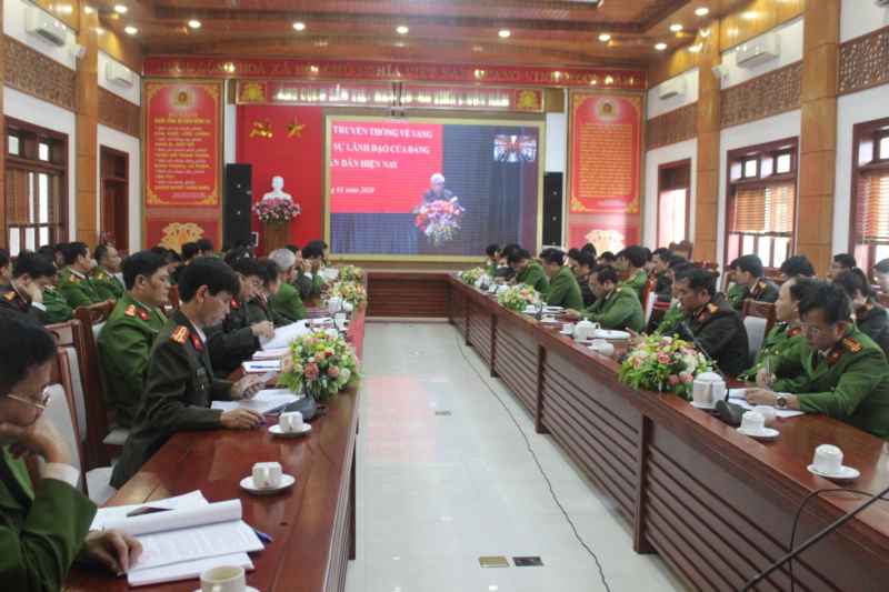 Hội nghị chuyên đề 90 năm lịch sử vẻ vang của Đảng