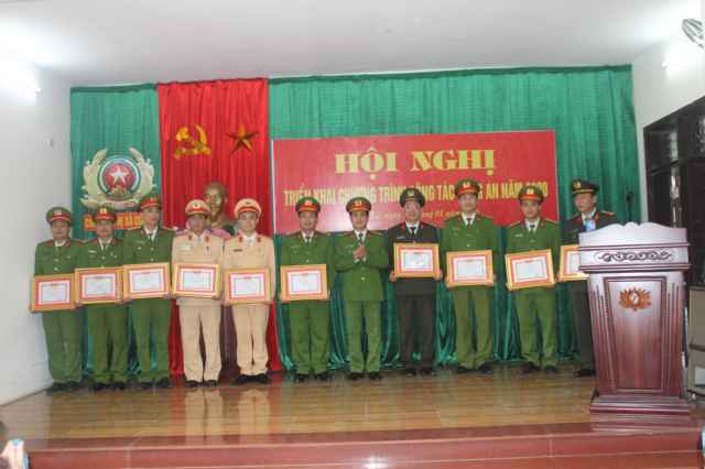 Công an TX Cửa Lò: Triển khai chương trình công tác năm 2020