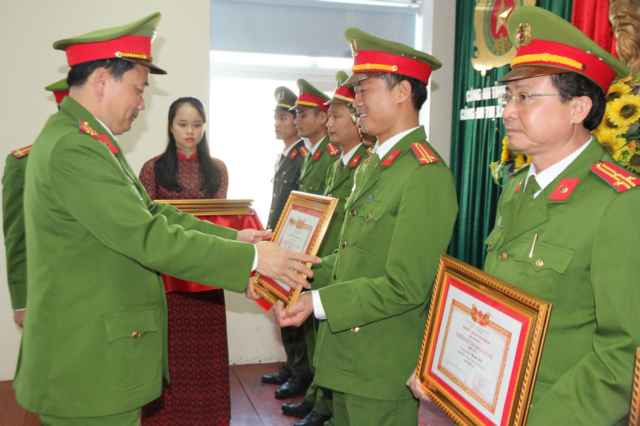 Công an TX Hoàng Mai: Triển khai chương trình công tác năm 2020