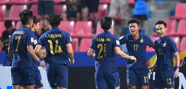 Cầm hoà Iraq, U23 Thái Lan vào tứ kết đầu tiên trong lịch sử