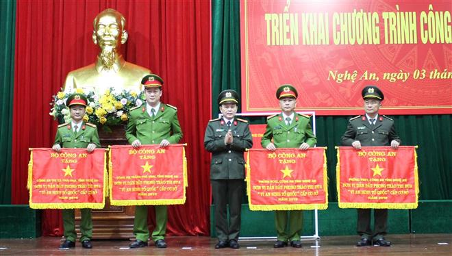 Nỗ lực hết mình vì bình yên cuộc sống của nhân dân