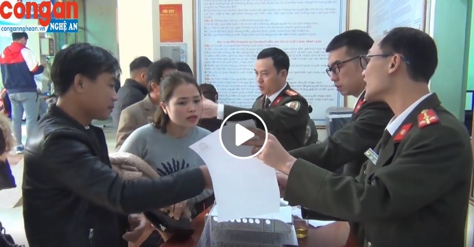 Sau Tết, người dân đến làm hộ chiếu tăng cao