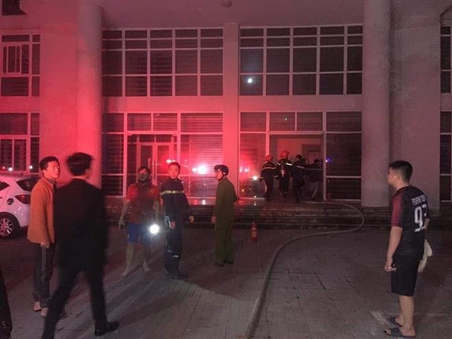 Kịp thời giải cứu 7 nạn nhân mắc kẹt trong đám cháy